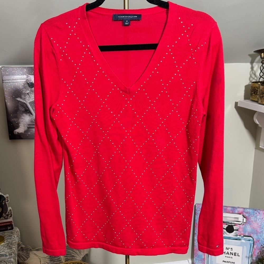 EUC Tommy Hilfiger Red V-Neck Sweater w/Gold Studded Diamond Design Size M